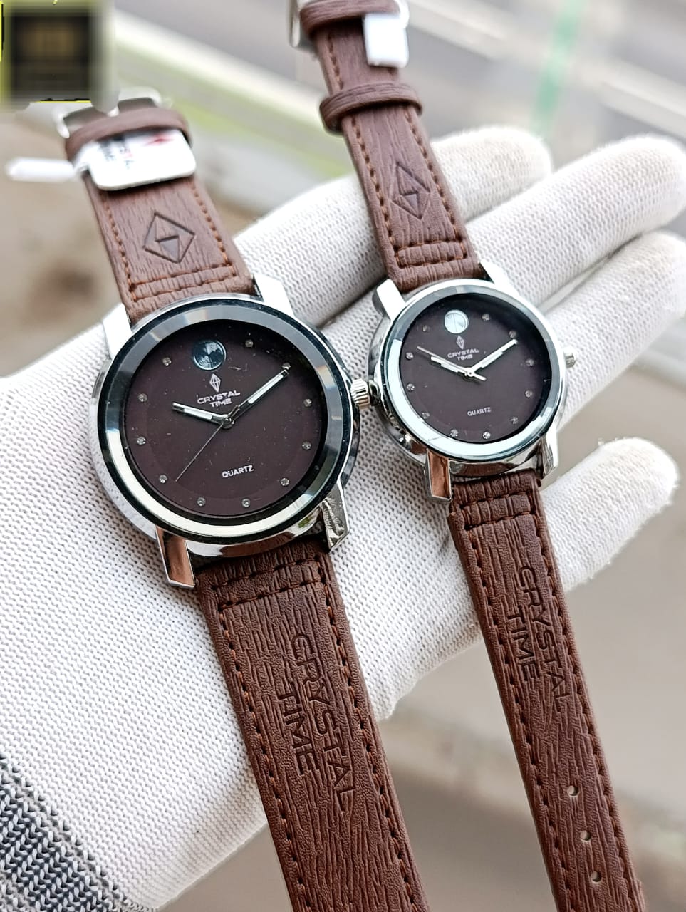 Couple strap watches