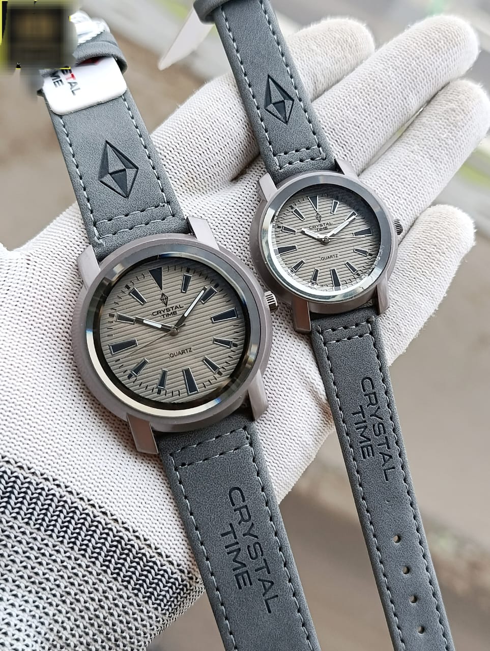 Couple strap watches