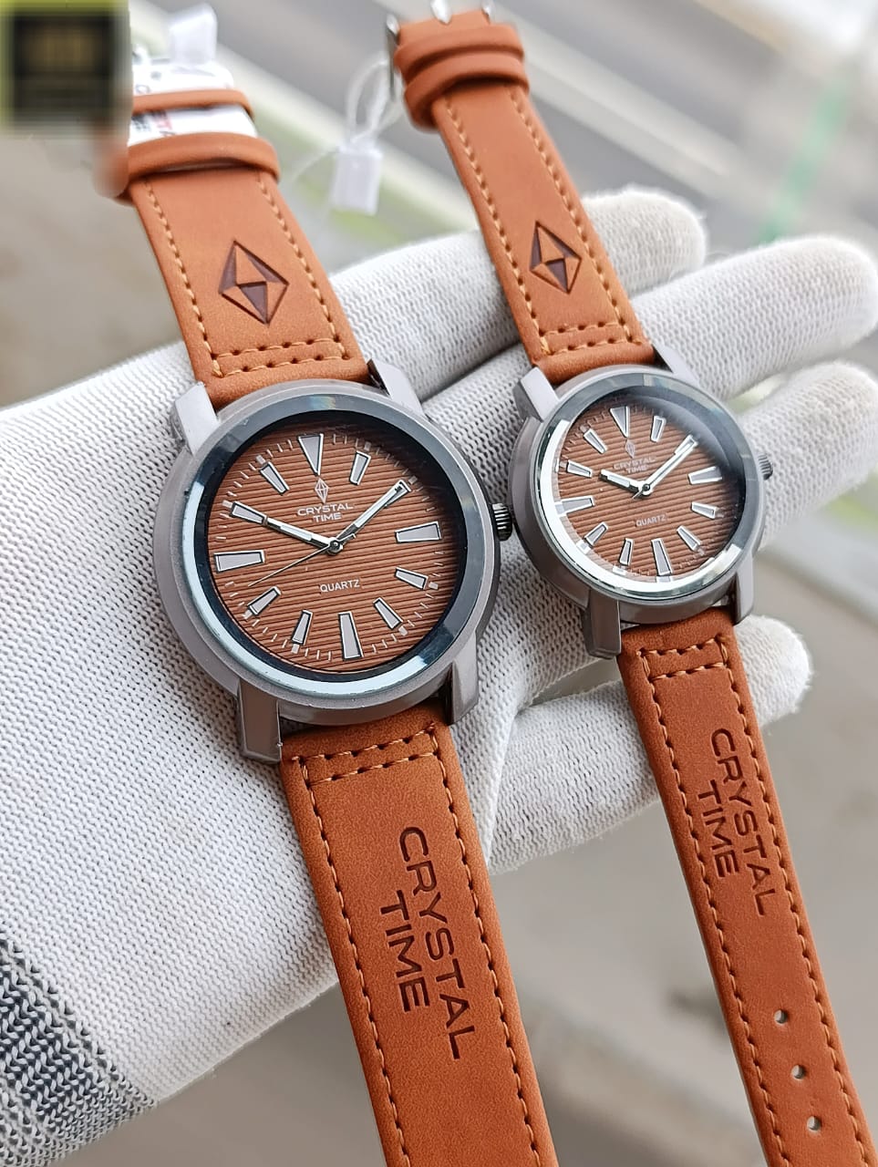 Couple strap watches